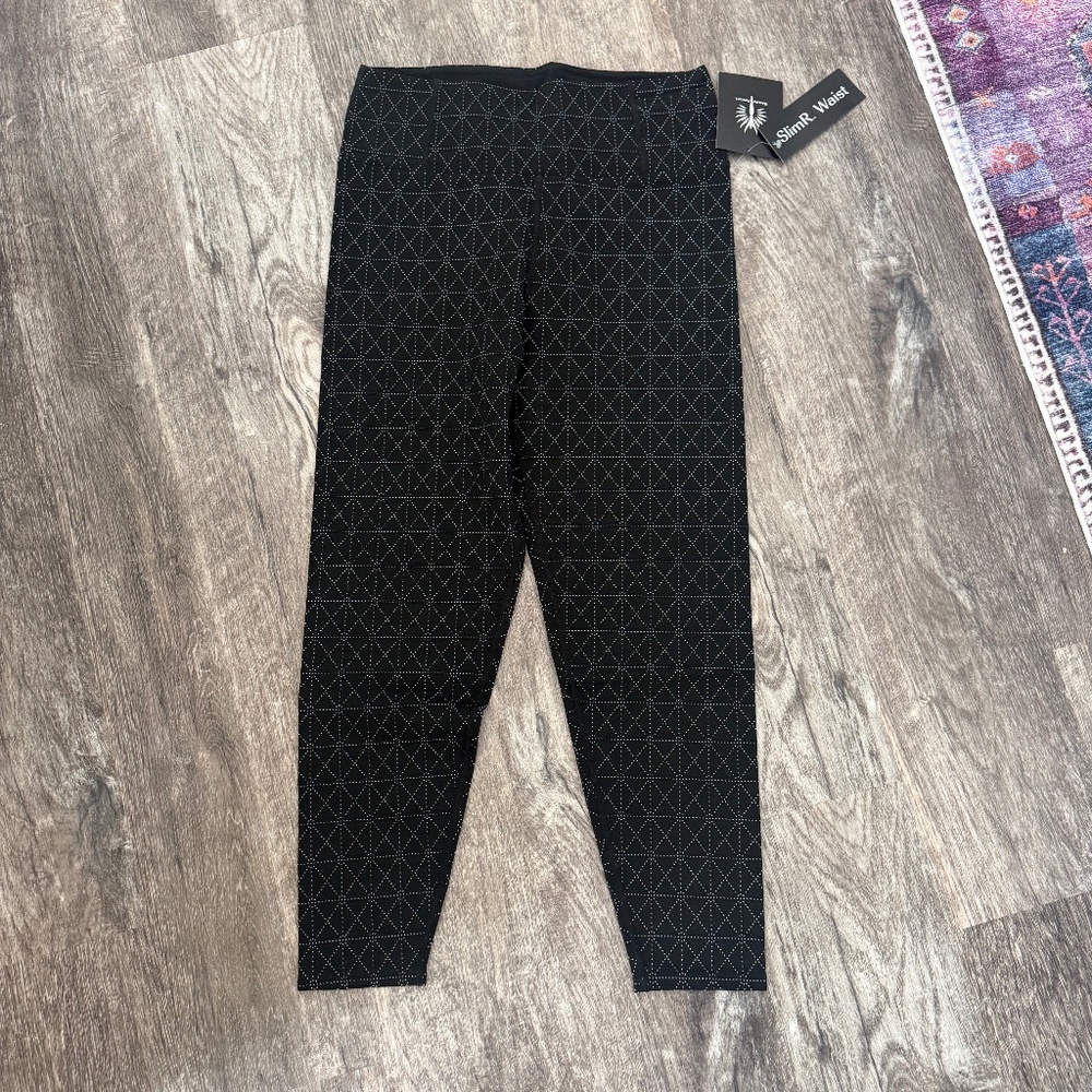 NWT SNOW ANGEL Geometric Black Leggings L